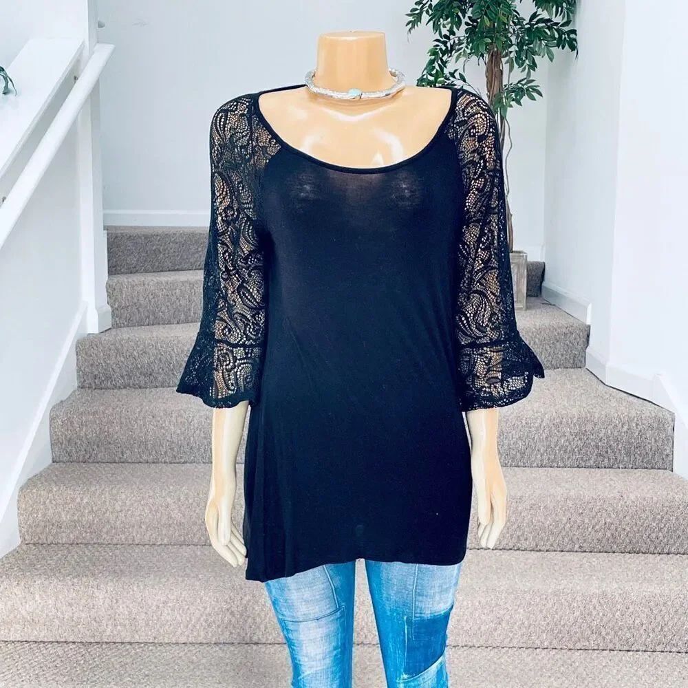 Fotia Sz L Black Stretchy 3/4 Lace Sleeve Round Neck Back Slit Top / Blouse